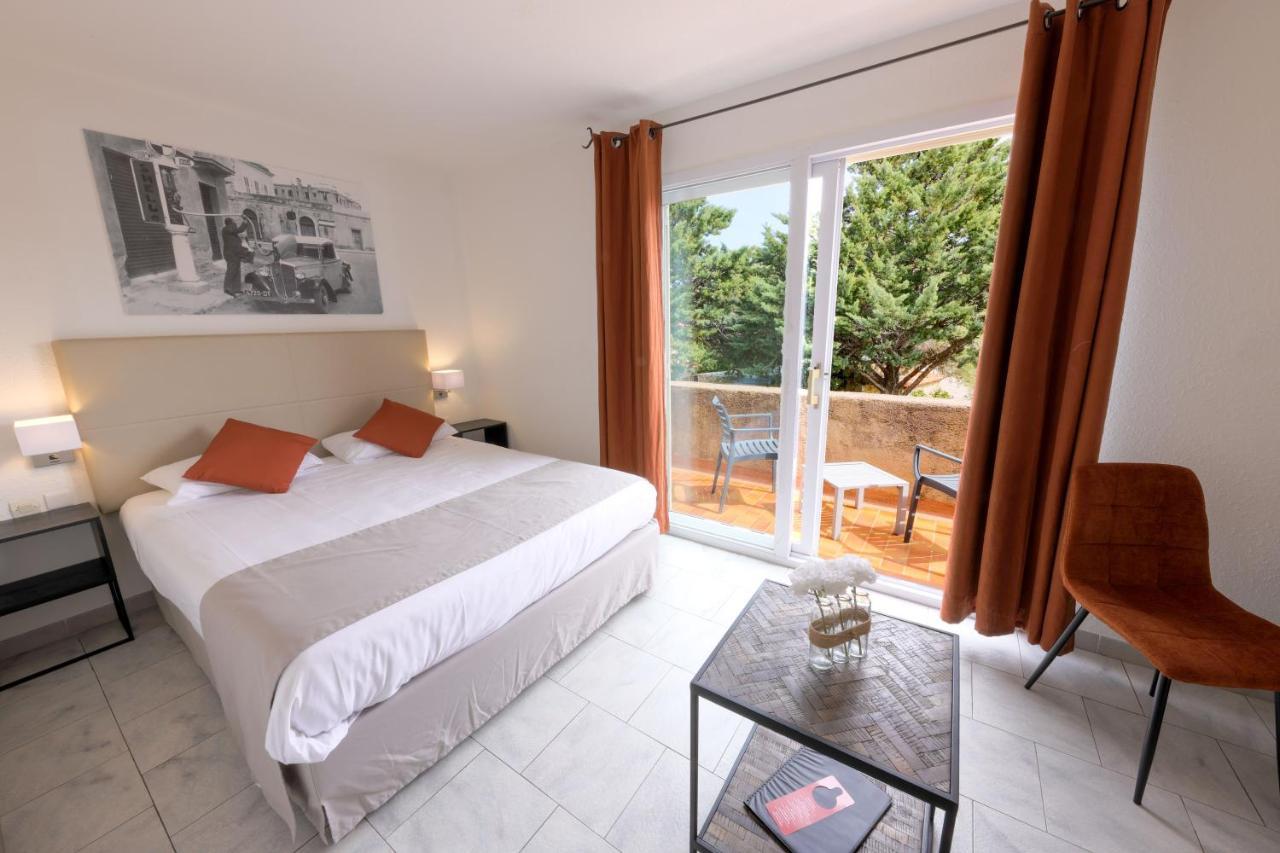 Hotel Casa Rossa & L'Ile-Rousse (Corsica)